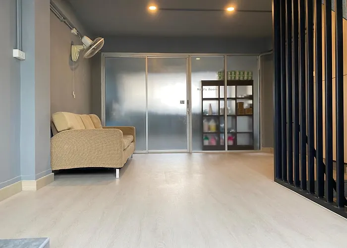 Affittacamere Vibe, House, 7 Mins To Bts, Center, Private In Sathon, Private Bathroom, Bangkok, Thailand Bangkok